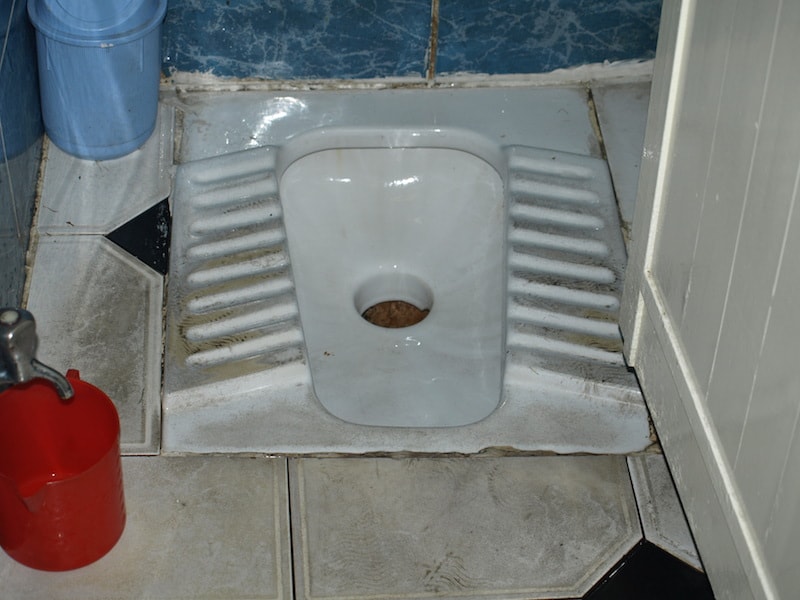Jordanian-toilet