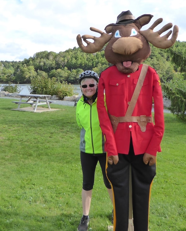 Mahone-Bay-Scarecrow-Festival-moose