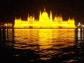 hungarian-parliament-at-night
