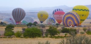 Cappadocia-balloons-getting-ready