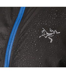packable-lightweight-rain-jacket-Norvan-SL-Hoody-beading