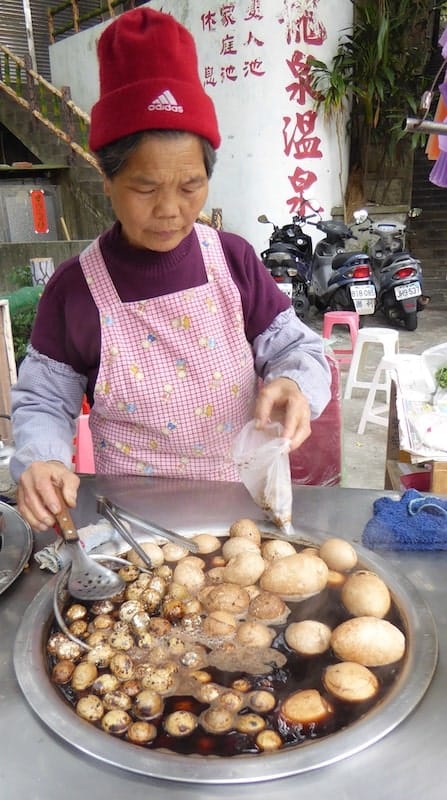 iron-eggs-Beitou-Taiwan