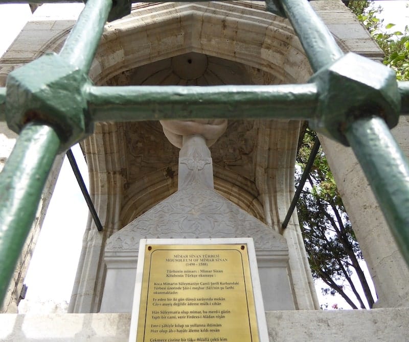 Sulemaniye-Mimar-Sinan-tomb