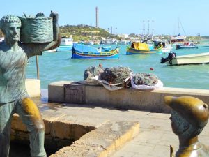 Malta-Marsaxlokk-fisherman-sculpture