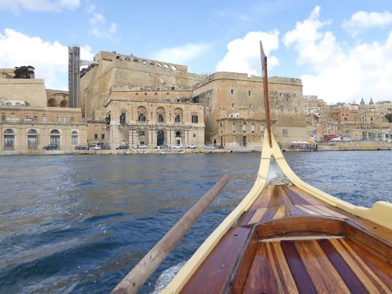 Maltese-gondola-traditional-water-taxi