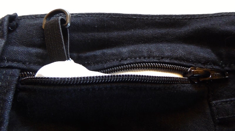 anti-pickpocket-inserted-pocket-with-zipper