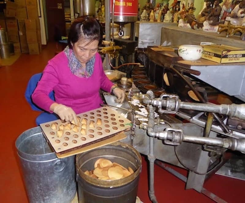 chinatown-fortune-cookie-factory-san-francisco