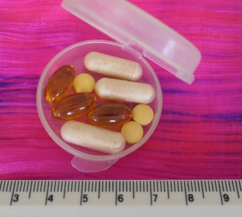 circular-pill-container