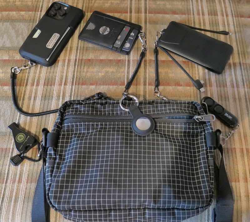 Stop pickpockets with this comprehensive assortment of anti-pickpocket gear  - Packing Light Travel