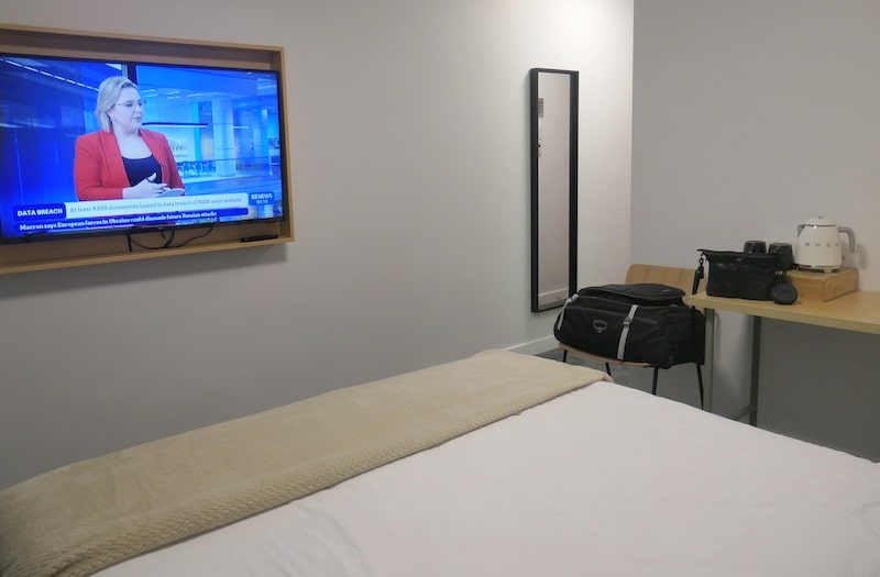 hostel-private-room-with-ensuite-brisbane-city-yha