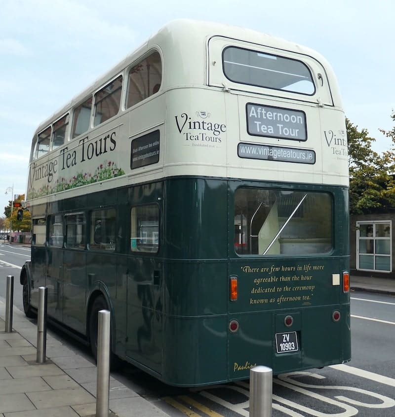 vintage-tea-tour-bus-dublin