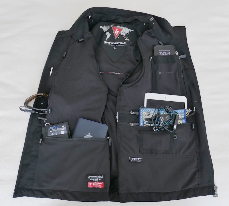 scottevest-vest-packed-with-in-flight-essentials