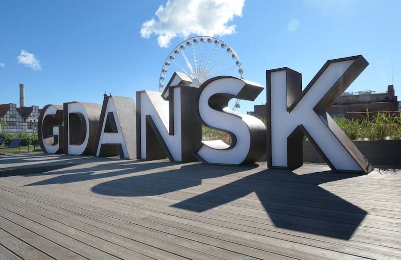 gdansk-sign-ambersky-ferris-wheel-poland