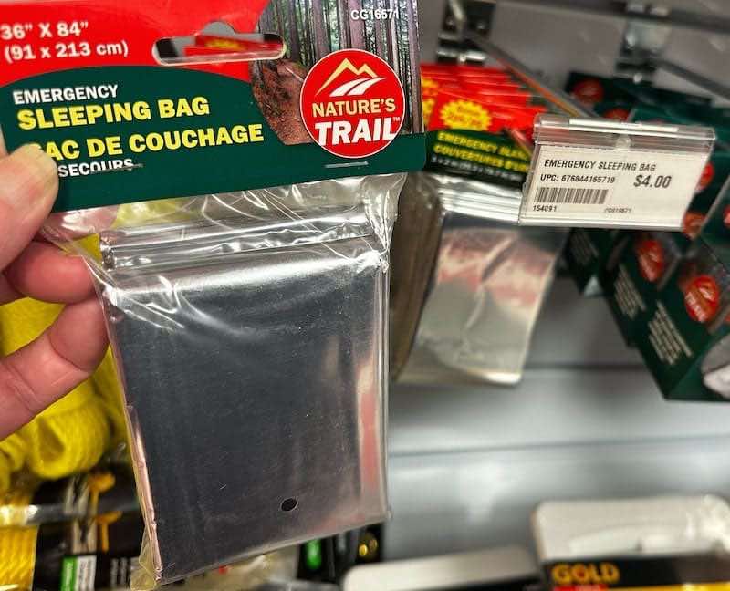 emergency-sleeping-bag-dollar-store