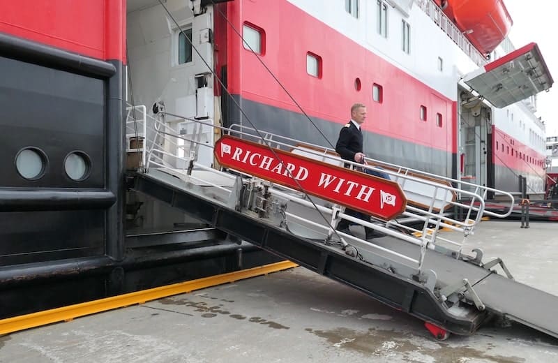 port-side-gangways-and-ramps-hurtigruten