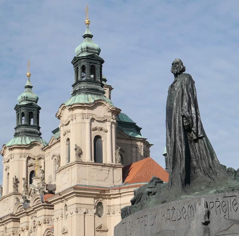 jan-hus-memorial-prague