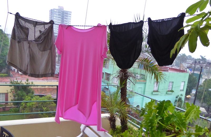 travel-clothesline-with-clips-by-travelon