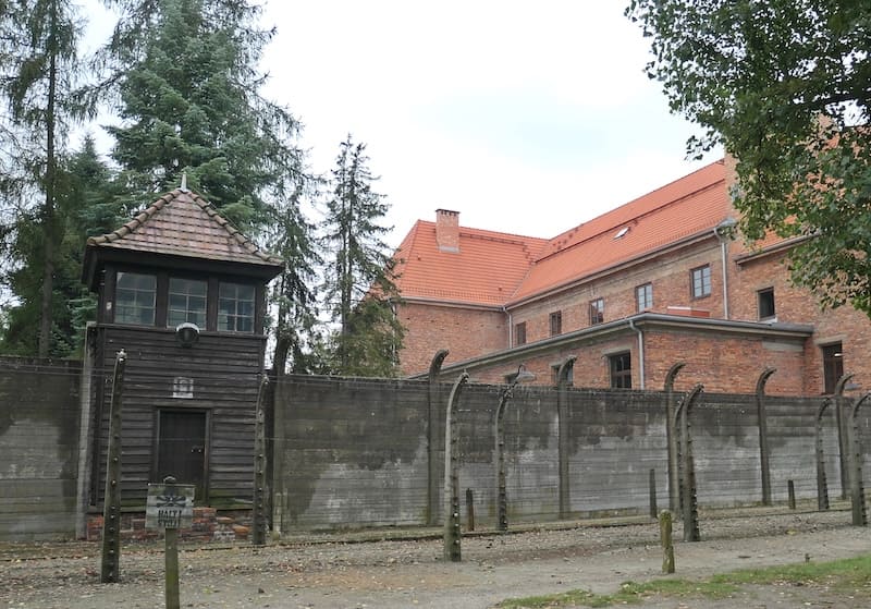 electrified-fence-and-watchtower-auschwitz