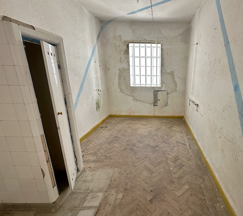 12 Top things to do in Peniche Portugal 8 penuche-resistance-museum-cell